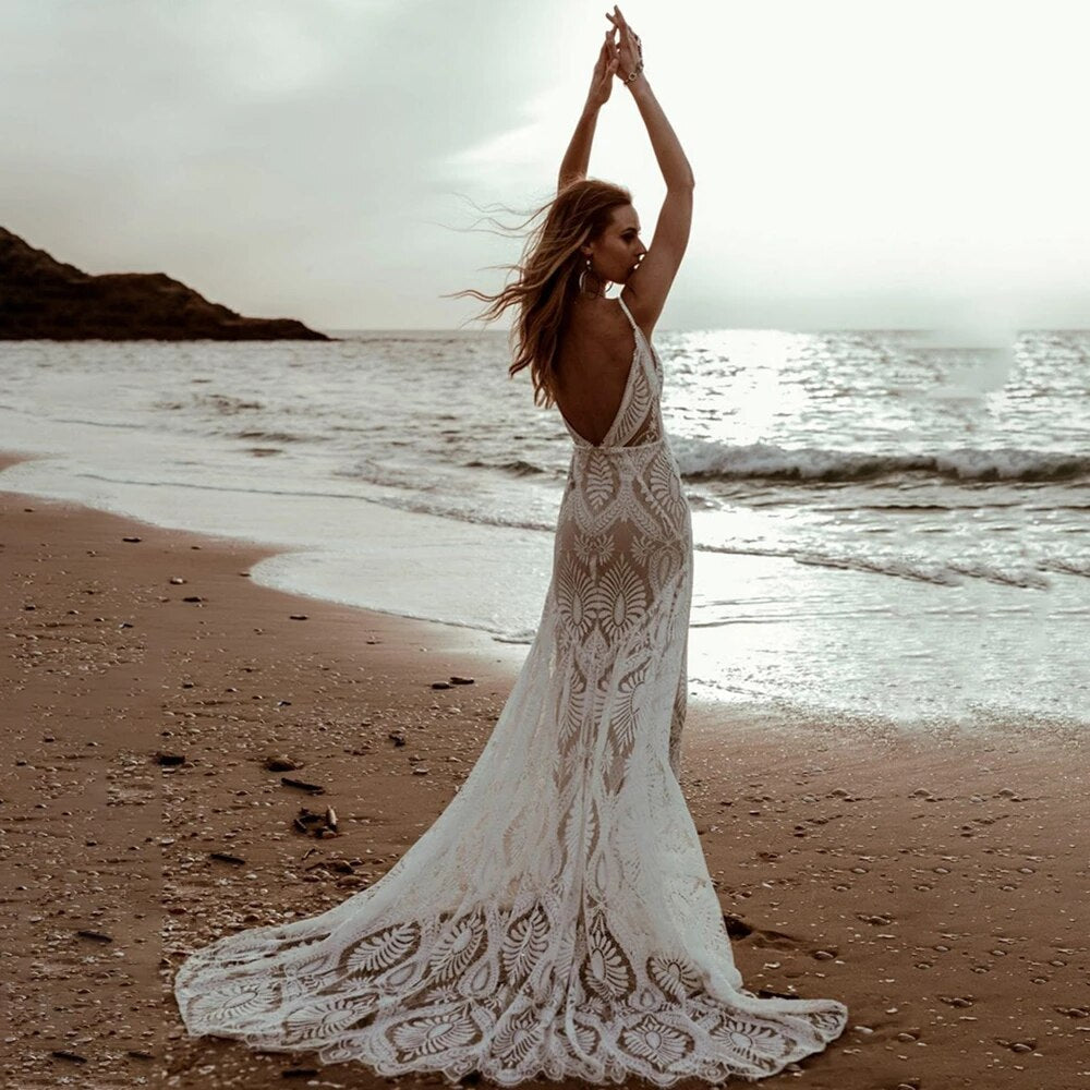 Bella Fancy Dresses US 0 Beach Lace Spaghetti Straps Wedding Dress Party Gowns Backless Custom Made Destination Deep V-Neck Rustic Long Mermaid Bridal