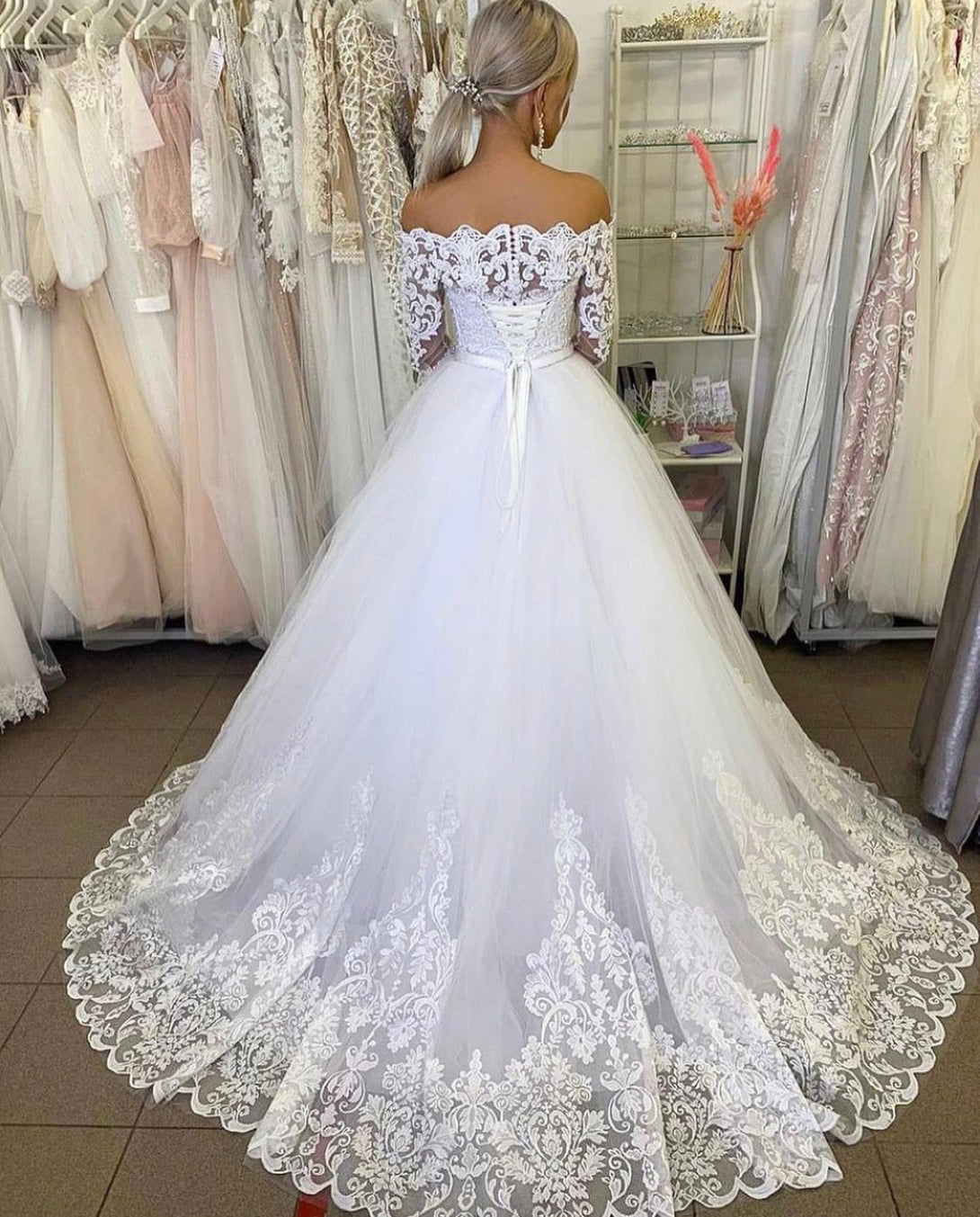Bella Fancy Dresses US 0 Wedding Dress Ball Boat Neck Three Quarter Lace Appliques Beads Bow Floor Length Sweep Train Gorgeous Bridal Gown Custom Made