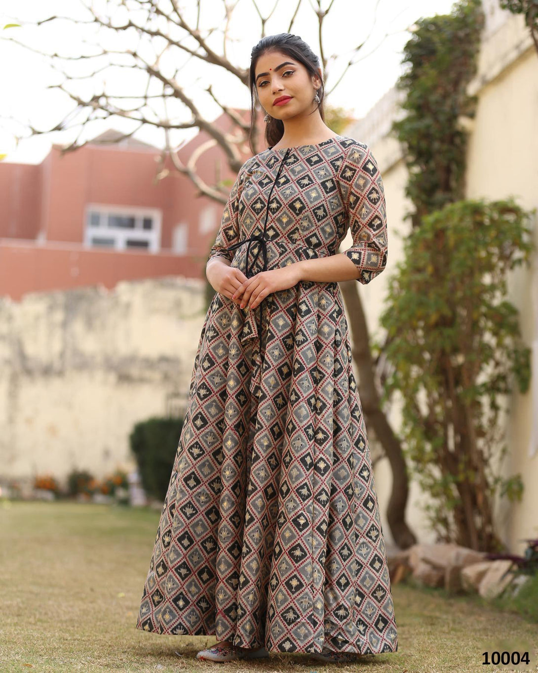 Bella Fancy Dresses US Gowns Partywear Designer Hand Screen and Foil Print Pure Chanderi Gown