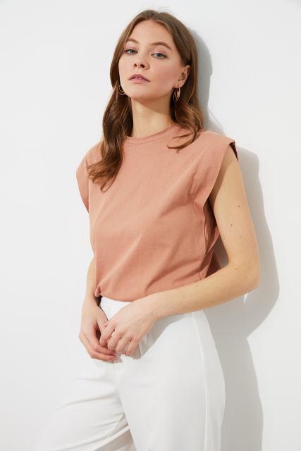 Bella Fancy Dresses US Western Wear Sleeveless Basic Knitted T-Shirt TWOSS20TS0021